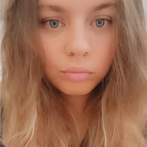 Meet your Posher, Ashlie